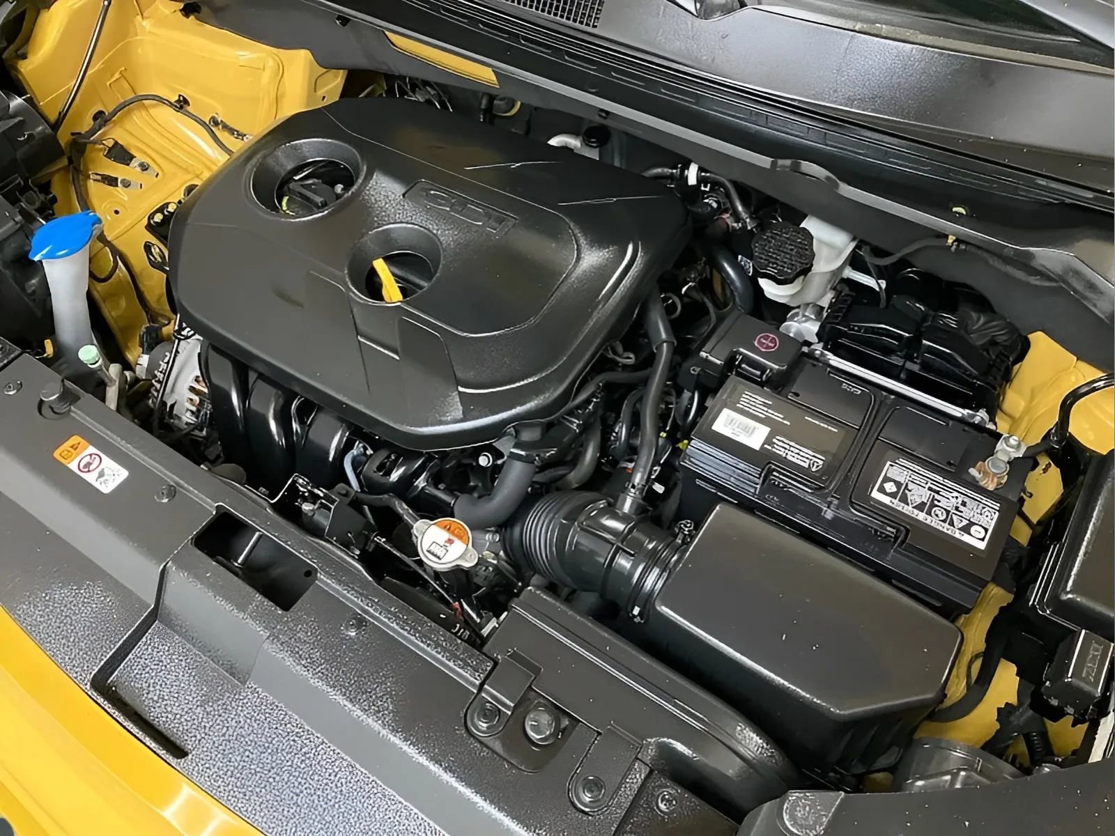 Used 2015 Kia Soul ! FWD image 16