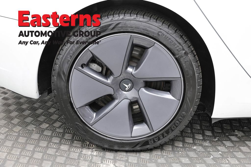 Used 2023 Tesla Model 3 Standard Range image 25