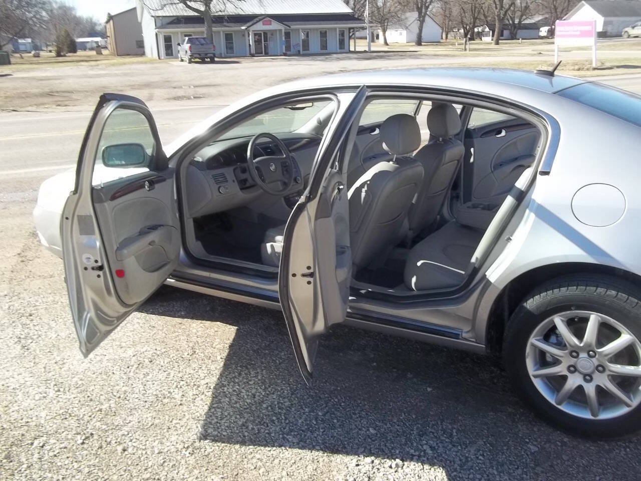 Used 2008 Buick Lucerne CXL FWD image 9