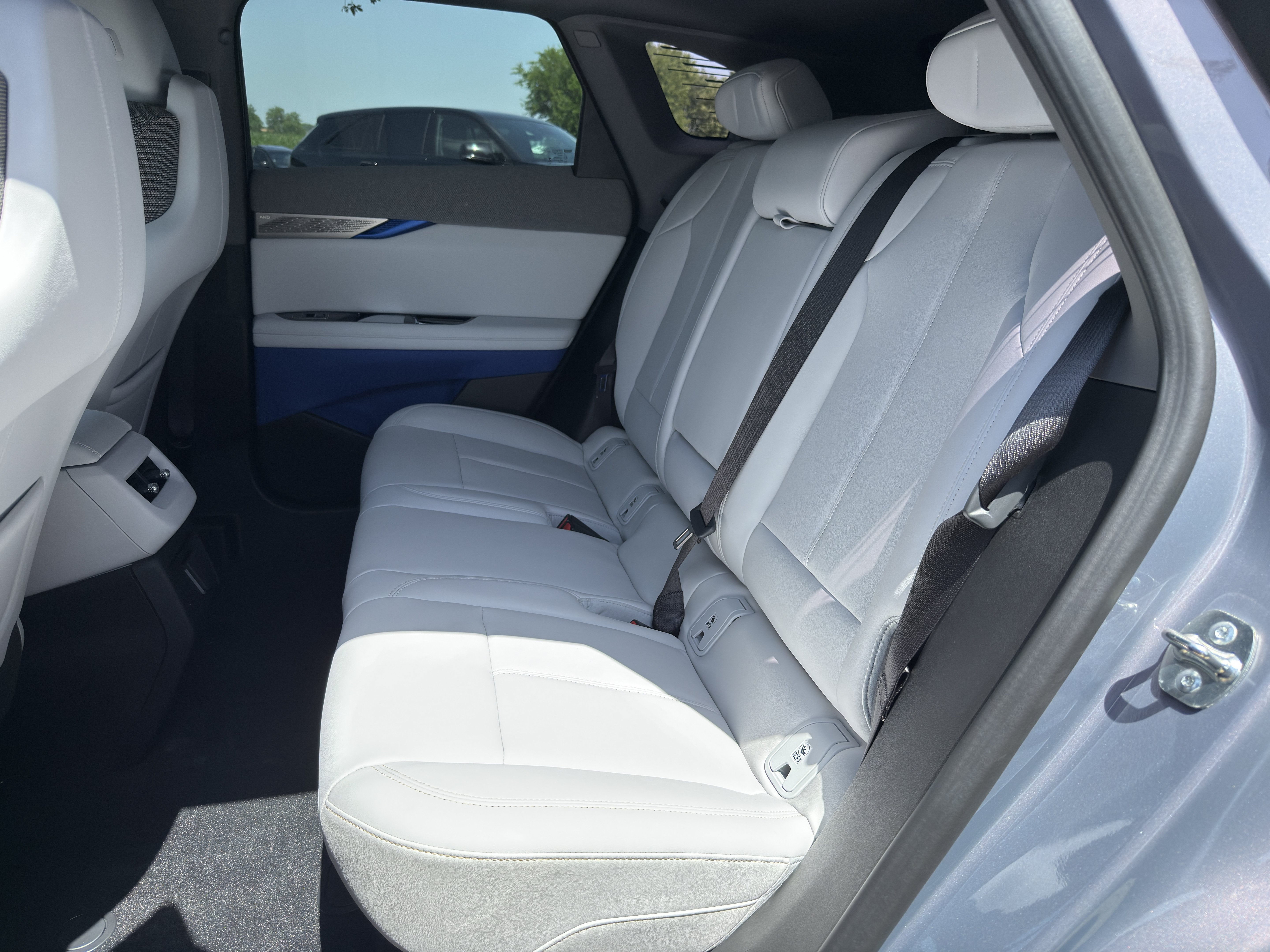 Used 2025 Cadillac Optiq Luxury 1 AWD/4WD image 20
