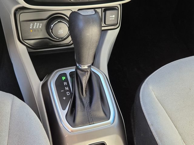Used 2022 Jeep Renegade Latitude AWD/4WD image 23