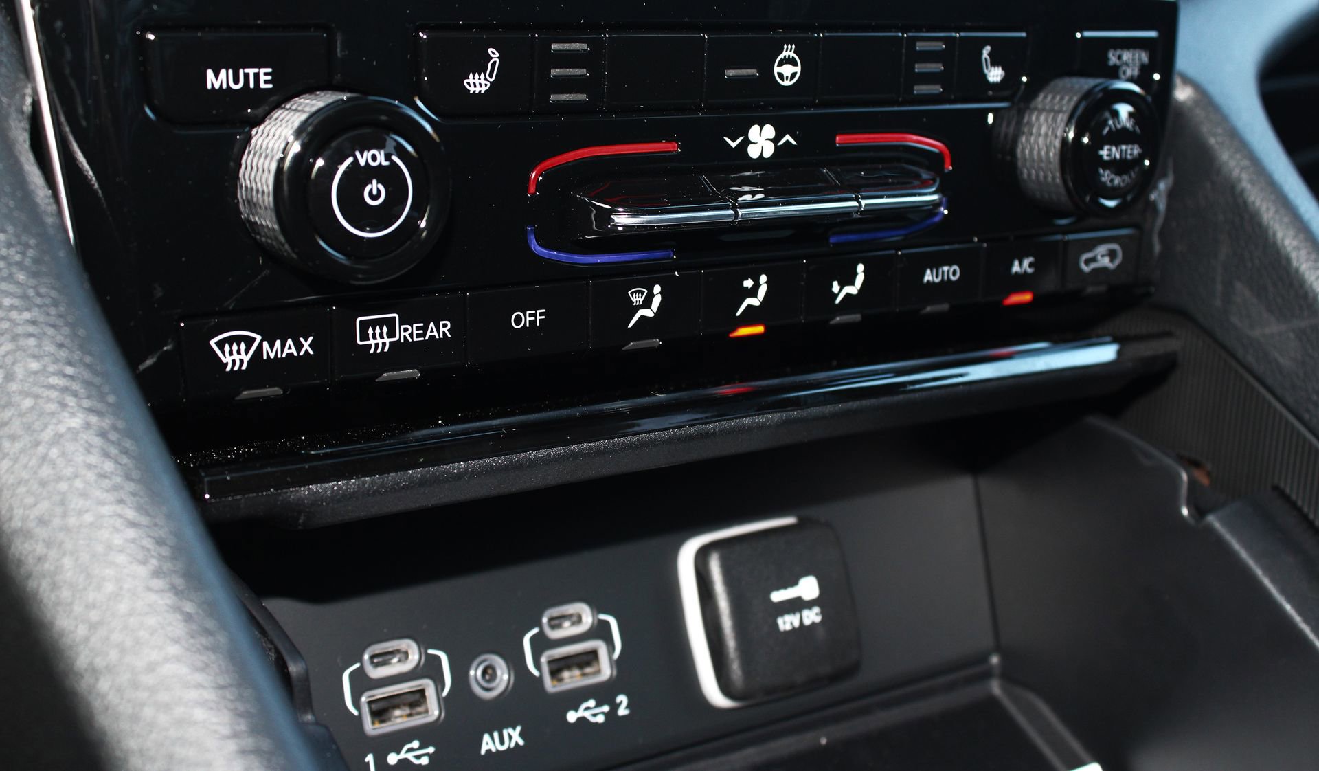 New 2025 Jeep Grand Cherokee L Altitude image 23