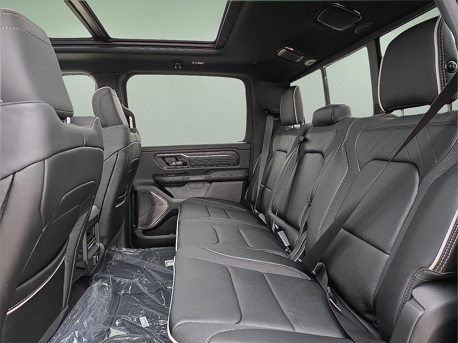 New 2026 RAM 1500 Limited w/ Body Color Bumper Group image 10