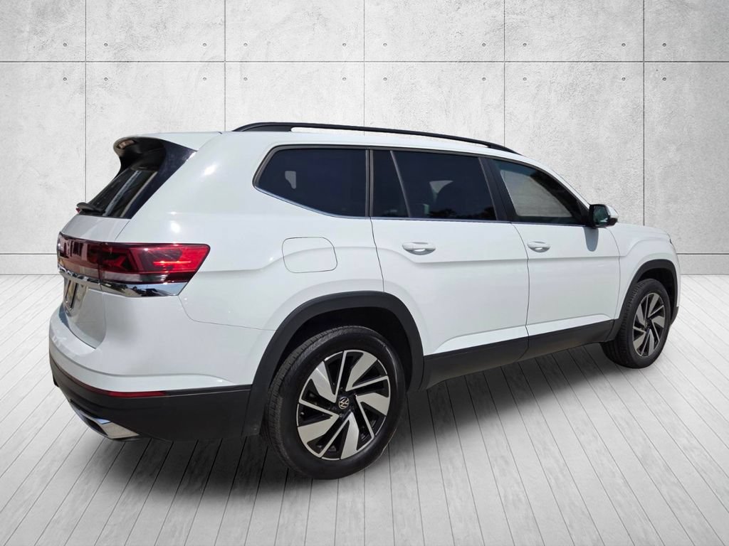 Certified 2025 Volkswagen Atlas SE FWD image 5