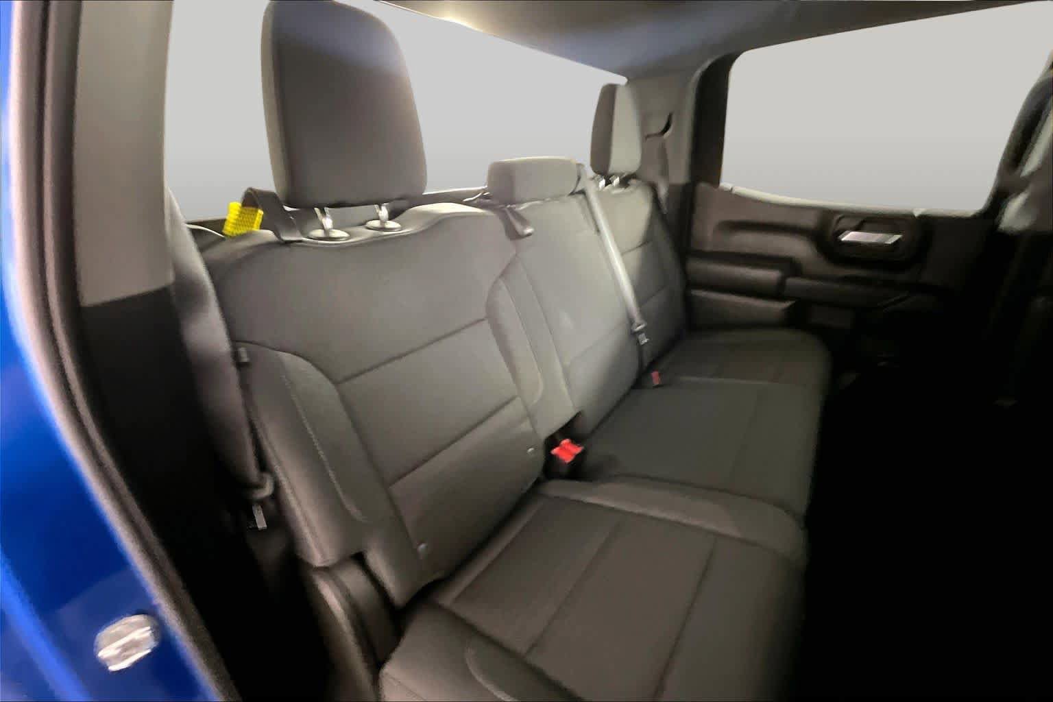 Used 2024 Chevrolet Silverado 1500 Custom w/ Turbomax Blackout Package AWD/4WD image 20
