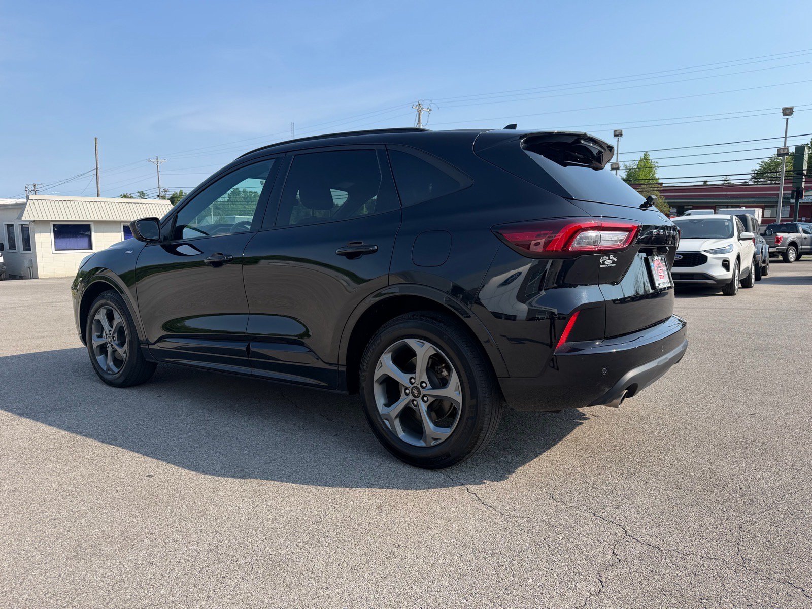 Used 2024 Ford Escape ST-Line w/ Tech Pack #1 FWD image 9