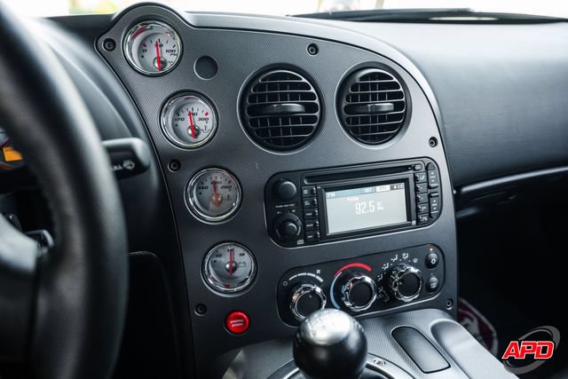 Used 2010 Dodge Viper ACR RWD image 16