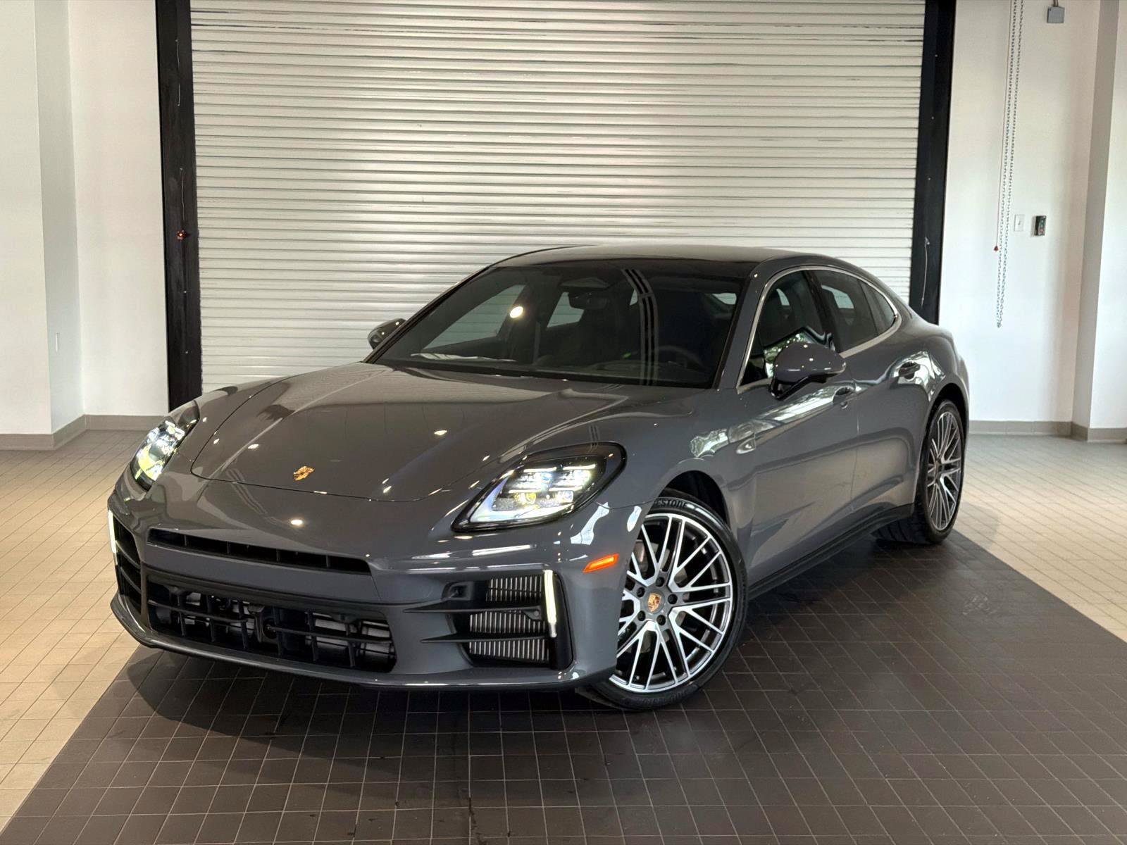 New 2026 Porsche Panamera 4