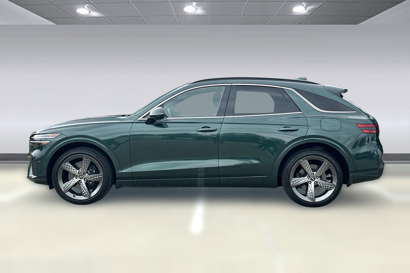 Used 2023 Genesis GV70 2.5T w/ Sport Prestige Package AWD/4WD image 2