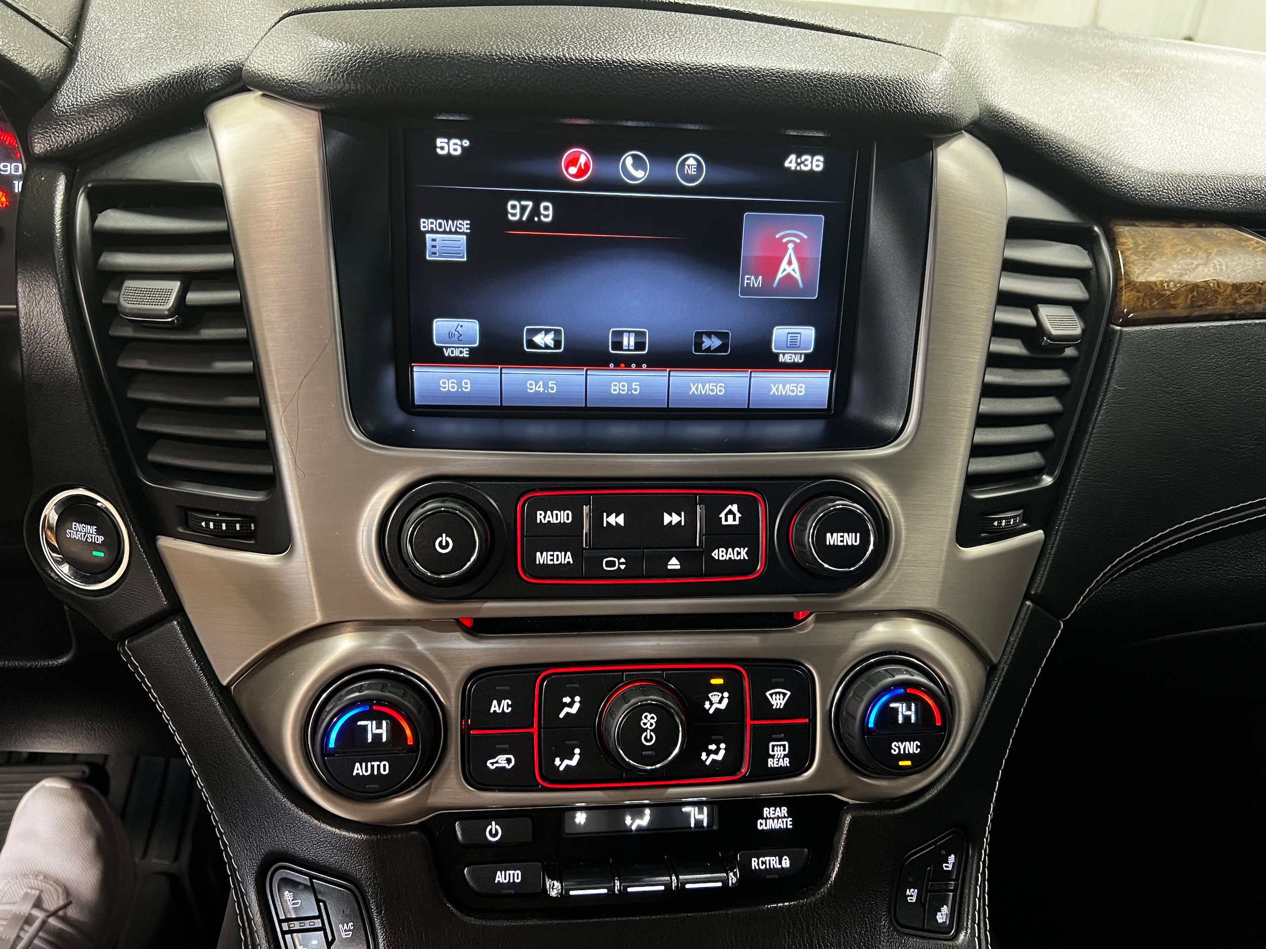 Used 2015 GMC Yukon Denali w/ Touring Package image 32