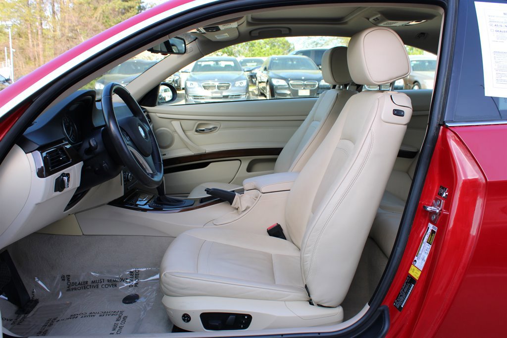 Used 2009 BMW 328i Coupe image 11