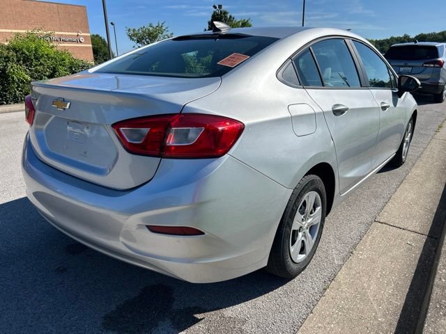 Used 2018 Chevrolet Cruze LS FWD image 3