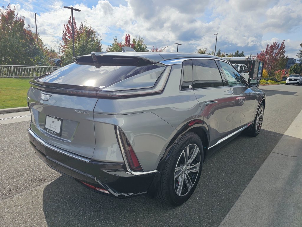 Certified 2024 Cadillac Lyriq Luxury w/ LPO, Floor Liner Package AWD/4WD image 7