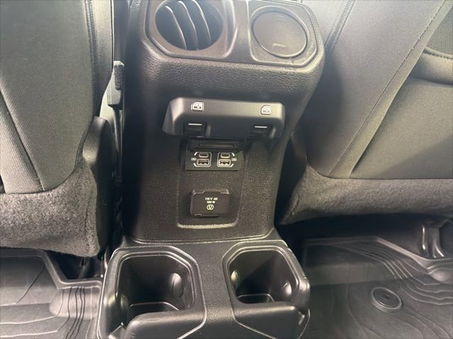 Used 2021 Jeep Wrangler Unlimited Sahara image 13