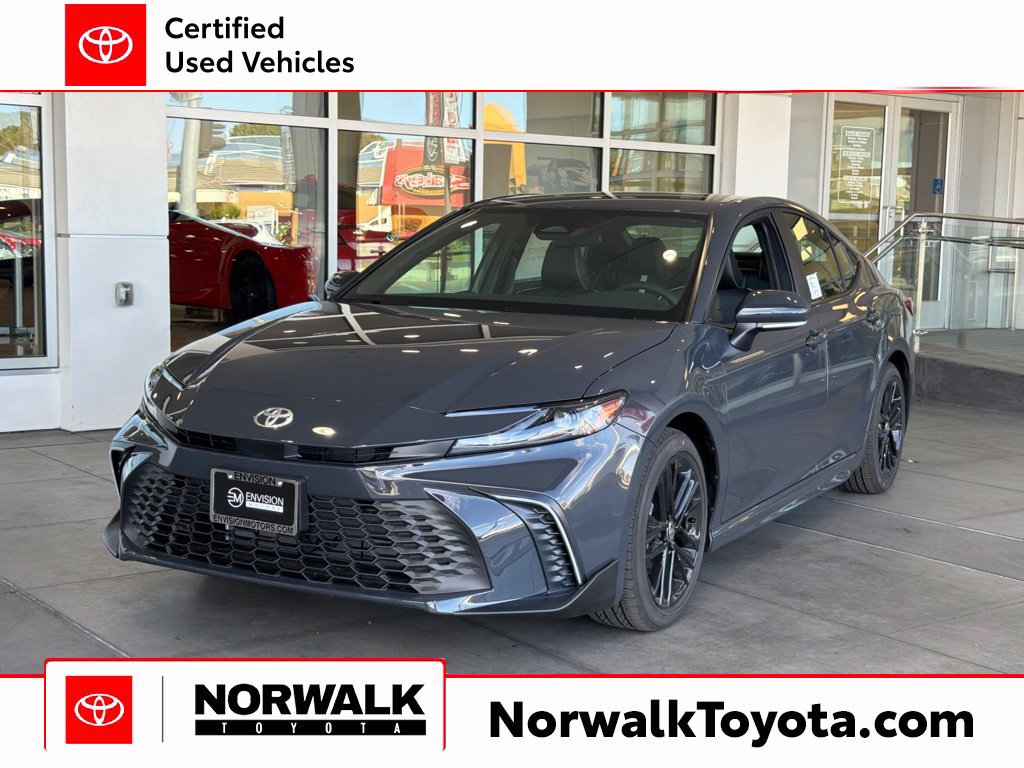 Certified 2026 Toyota Camry SE FWD image 1