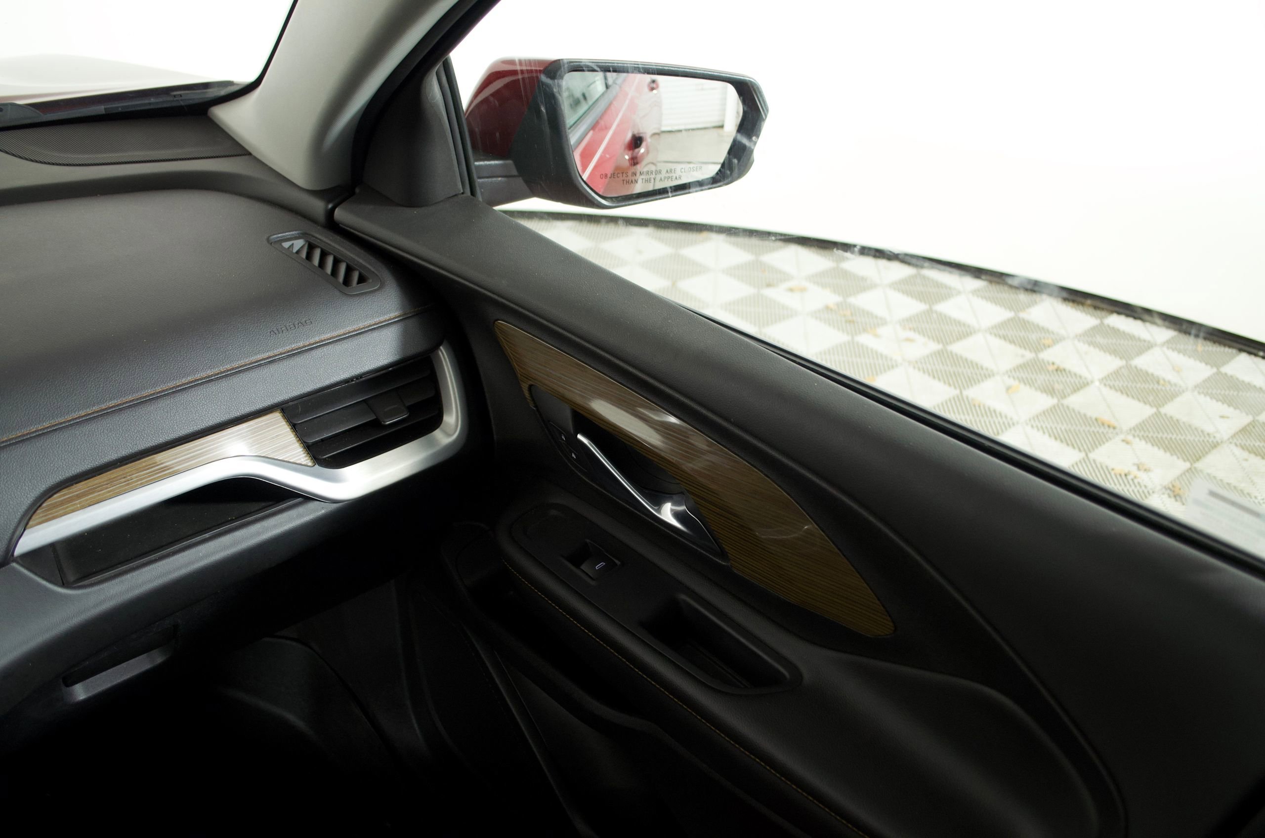 Used 2019 GMC Terrain SLE w/ Driver Convenience Package image 24