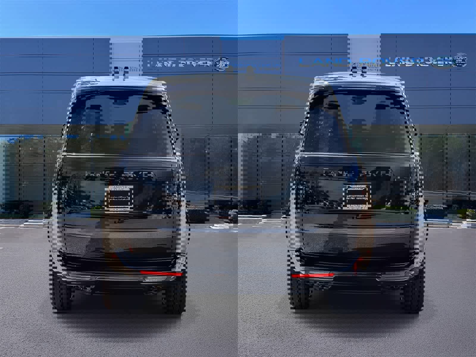 New 2026 Land Rover Range Rover SE image 5