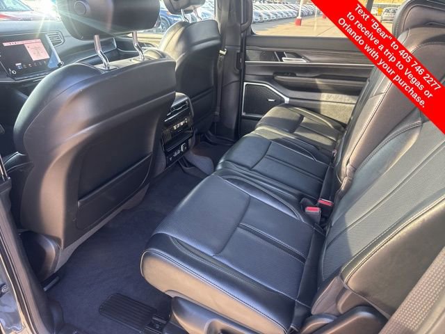 Used 2024 Jeep Wagoneer Series II w/ Flexible Seating Group image 14