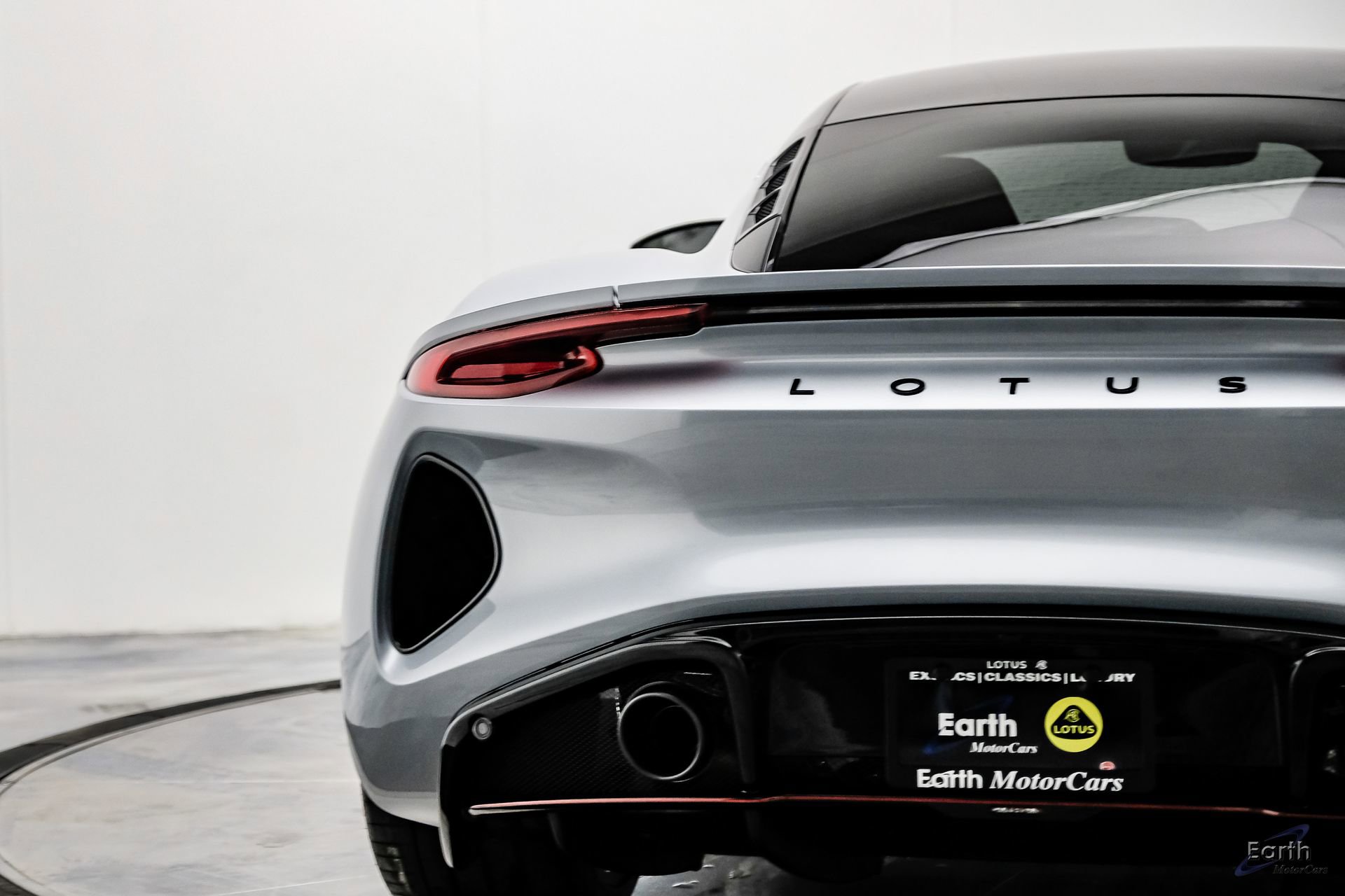 New 2026 Lotus Emira SE image 17