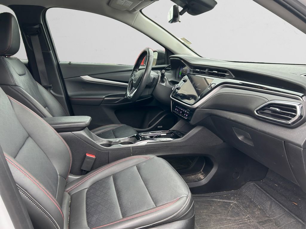 Used 2023 Chevrolet Bolt EUV Premier w/ Sun & Sound Package FWD image 17