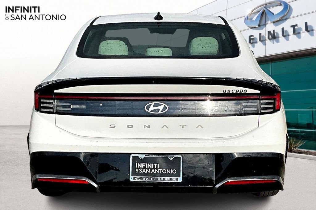 Used 2025 Hyundai Sonata SEL FWD image 5