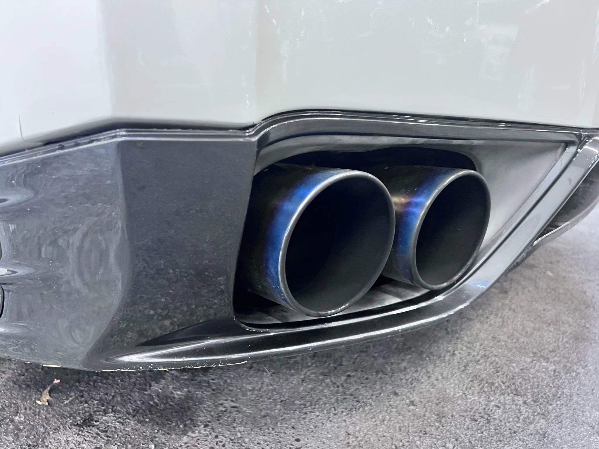 Used 2015 Nissan GT-R Premium image 15