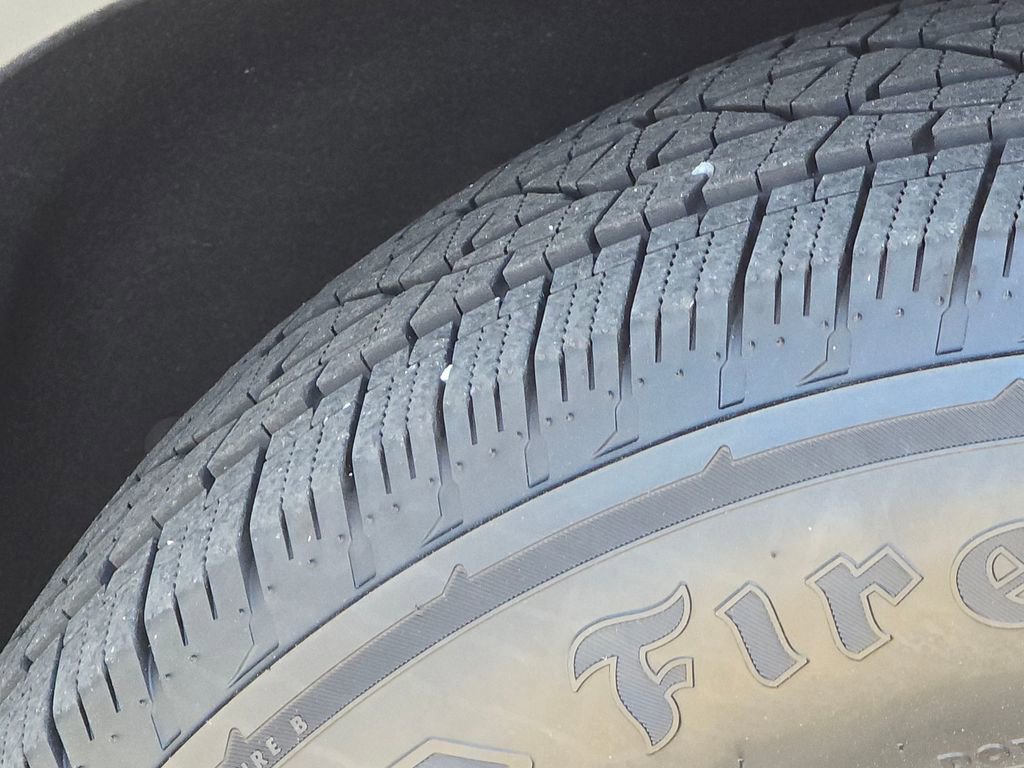 Certified 2023 Chevrolet Traverse LT FWD image 28