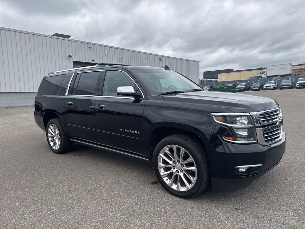 Used 2019 Chevrolet Suburban Premier w/ Premier Plus Edition AWD/4WD image 5
