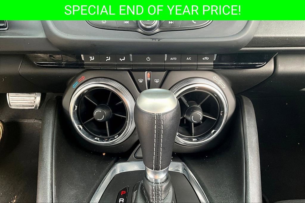 Used 2021 Chevrolet Camaro LT w/ RS Package image 14