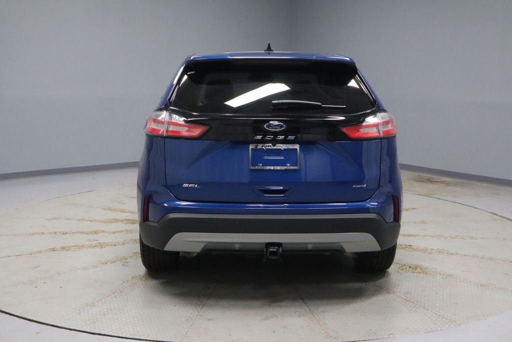 Certified 2024 Ford Edge SEL w/ Convenience Package image 9