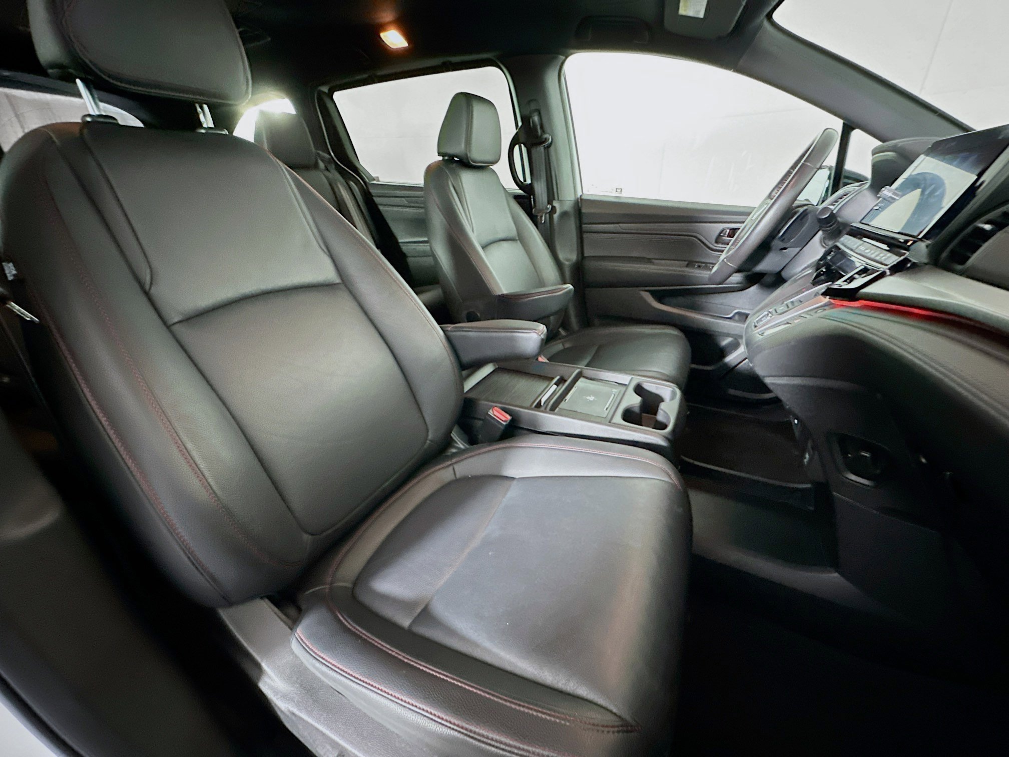 Used 2025 Honda Odyssey Sport-L image 33