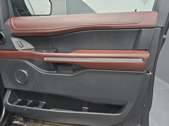 Used 2023 Ford Expedition Max Limited image 55