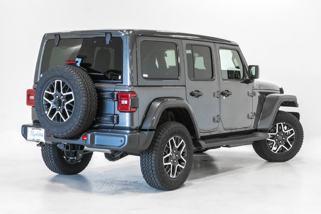New 2027 Jeep Wrangler Unlimited Sahara AWD/4WD image 28