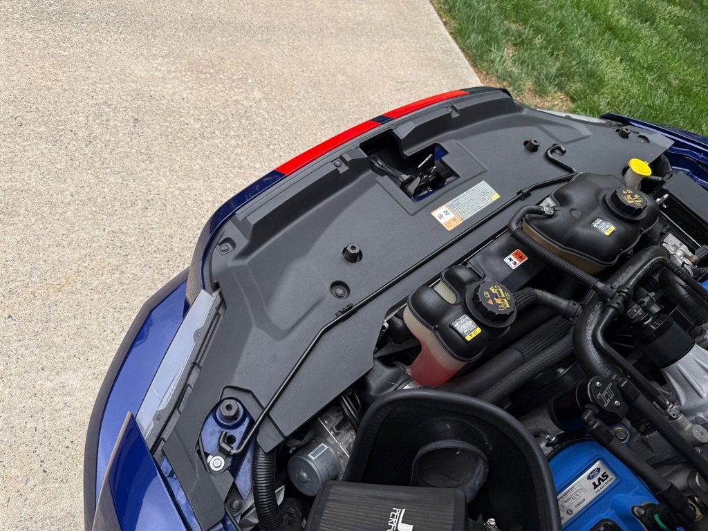 Used 2014 Ford Mustang Shelby GT500 w/ Equipment Group 821A RWD image 75