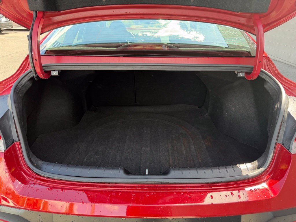 Used 2025 Hyundai Elantra SEL FWD image 27