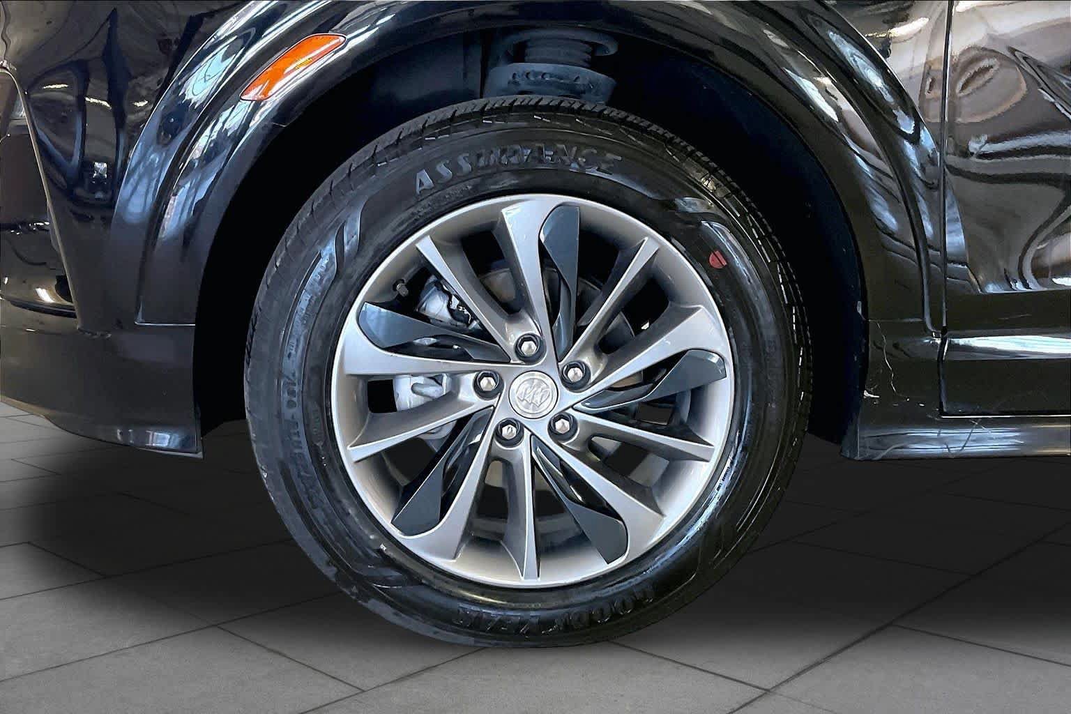 Used 2021 Buick Encore GX Preferred w/ Sport Touring Package AWD/4WD image 10