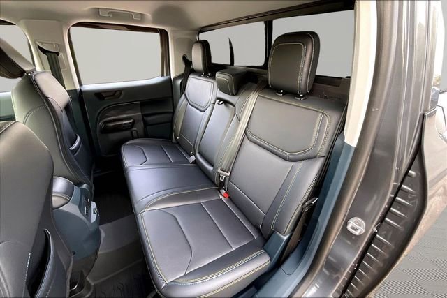 Used 2025 Ford Maverick Lobo image 16