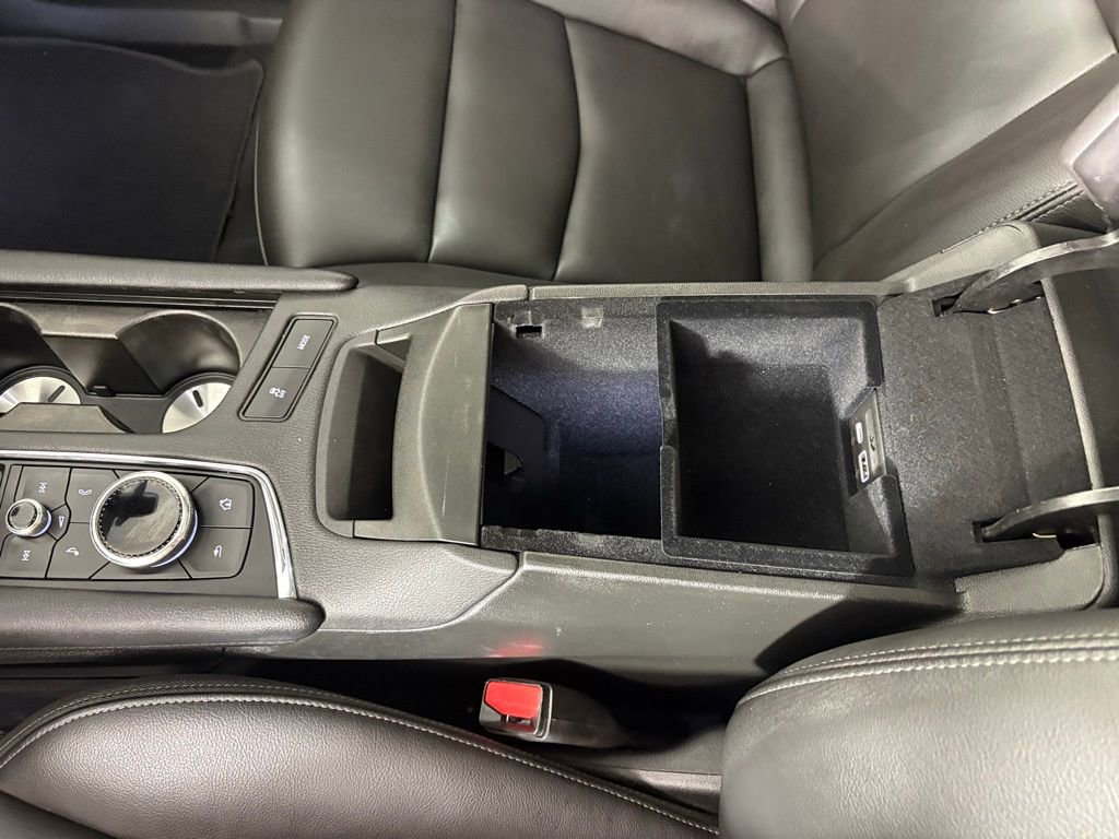 Used 2024 Cadillac XT6 Luxury image 36