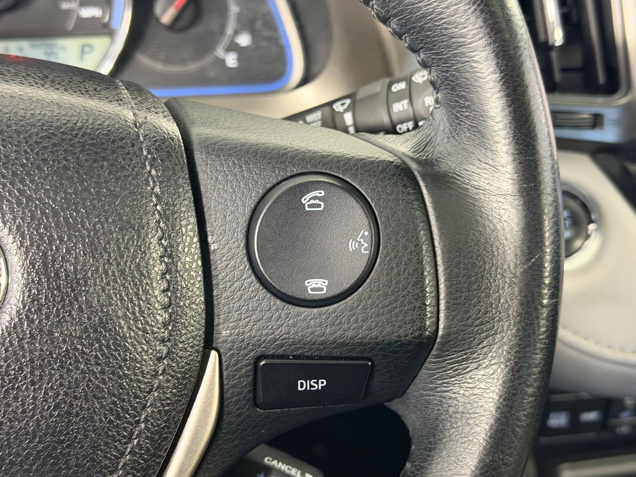 Used 2014 Toyota RAV4 Limited image 25