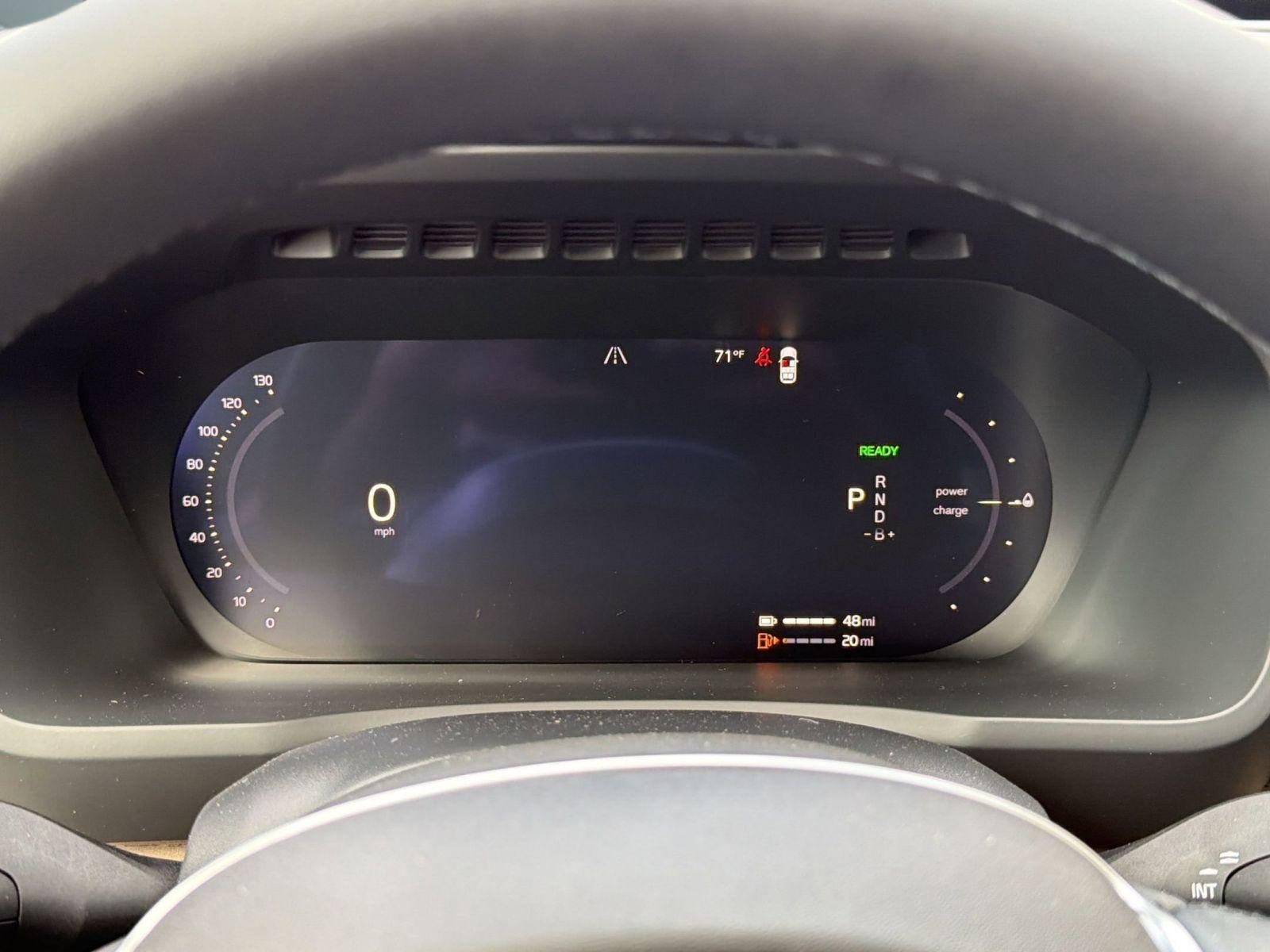New 2026 Volvo XC90 T8 Plus w/ Protection Package AWD/4WD image 19