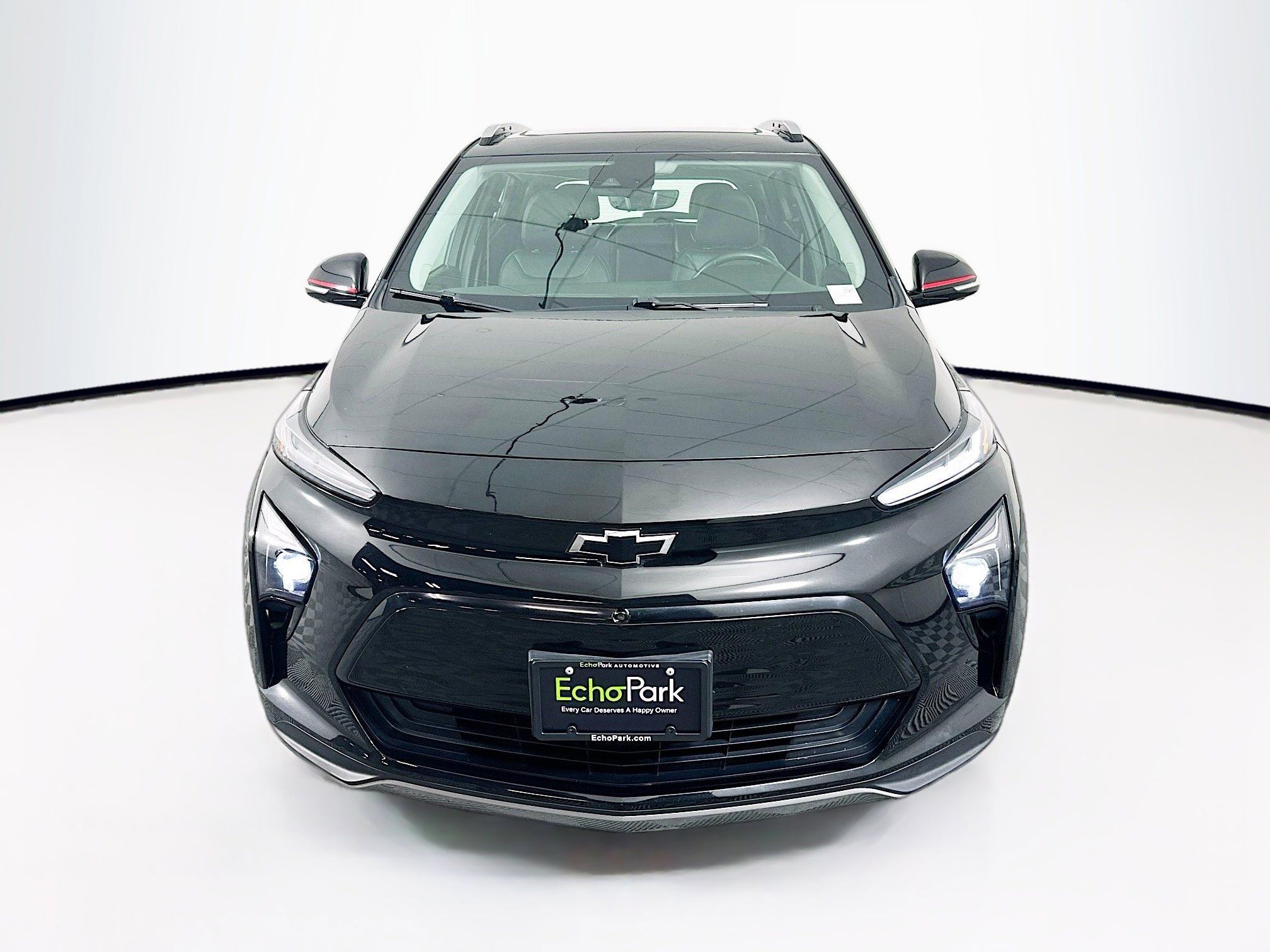 Used 2023 Chevrolet Bolt EUV Premier w/ Sun & Sound Package image 2