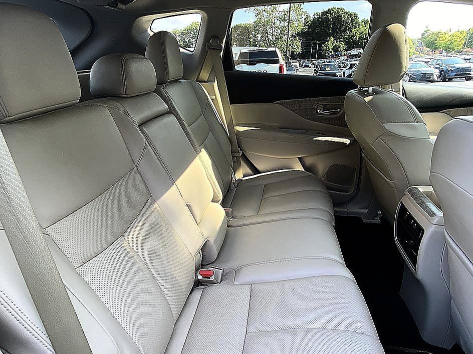 Used 2019 Nissan Murano SL w/ SL Technology Package FWD image 21