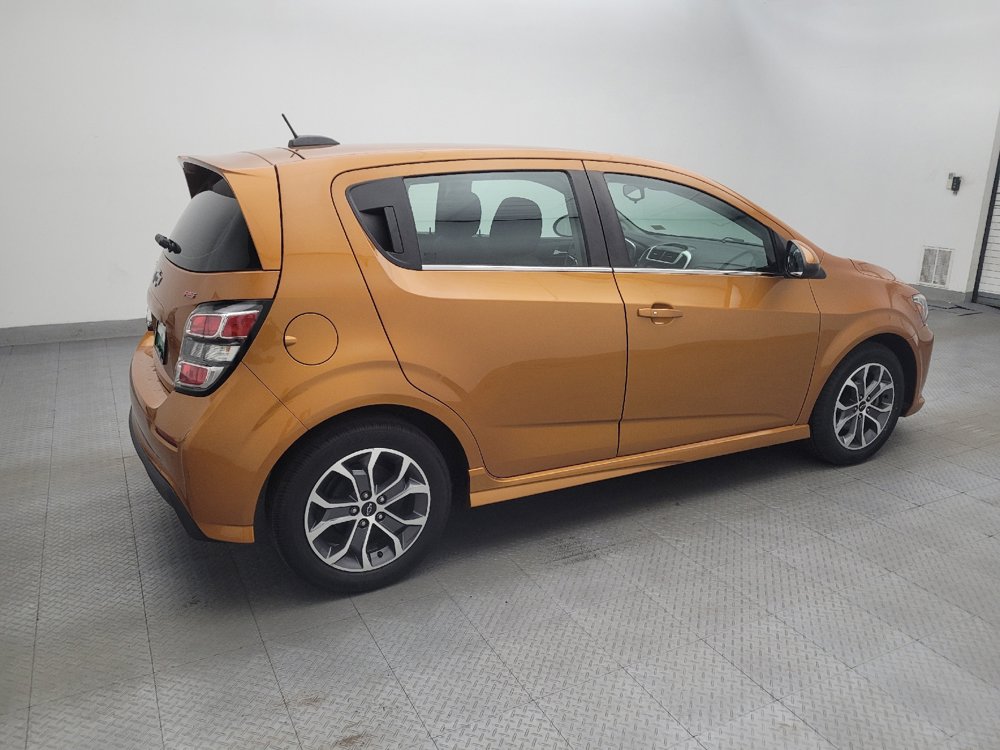 Used 2019 Chevrolet Sonic LT w/ Convenience Package FWD image 10