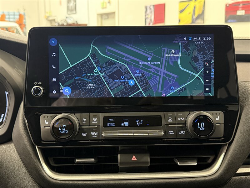 Used 2026 Toyota Grand Highlander AWD Hybrid image 22