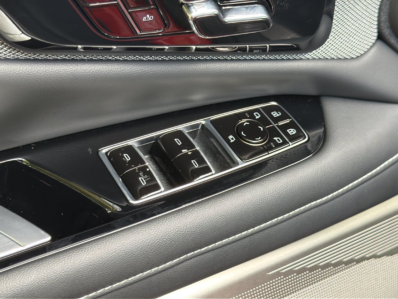 New 2027 Cadillac Optiq Sport RWD image 12