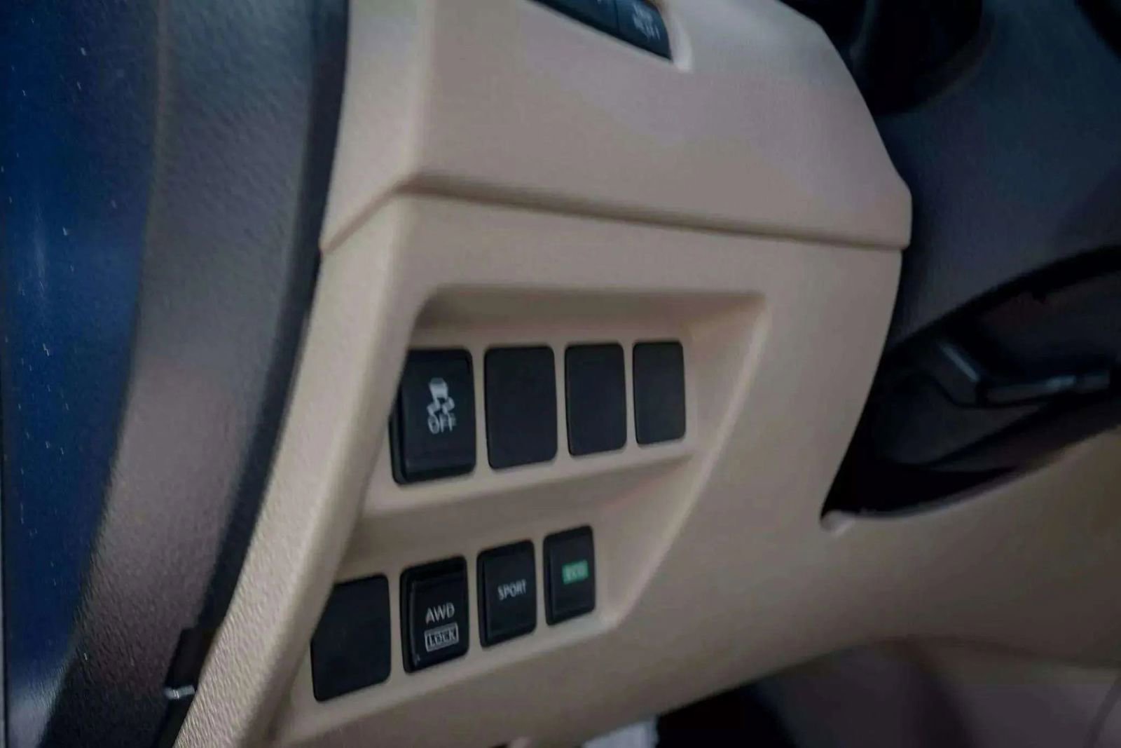 Used 2017 Nissan Rogue S image 8