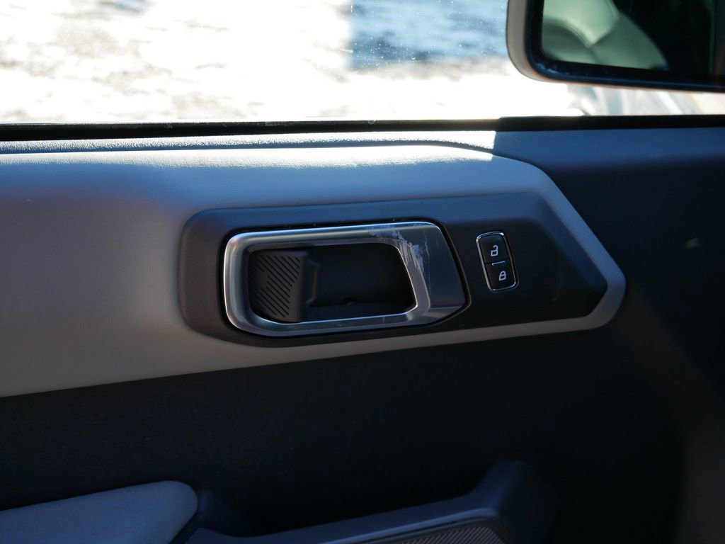 Certified 2022 Ford Bronco Badlands w/ Sasquatch Package image 16