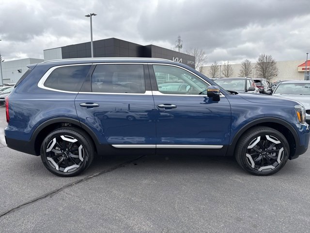 Used 2024 Kia Telluride S w/ S Sunroof Package image 8