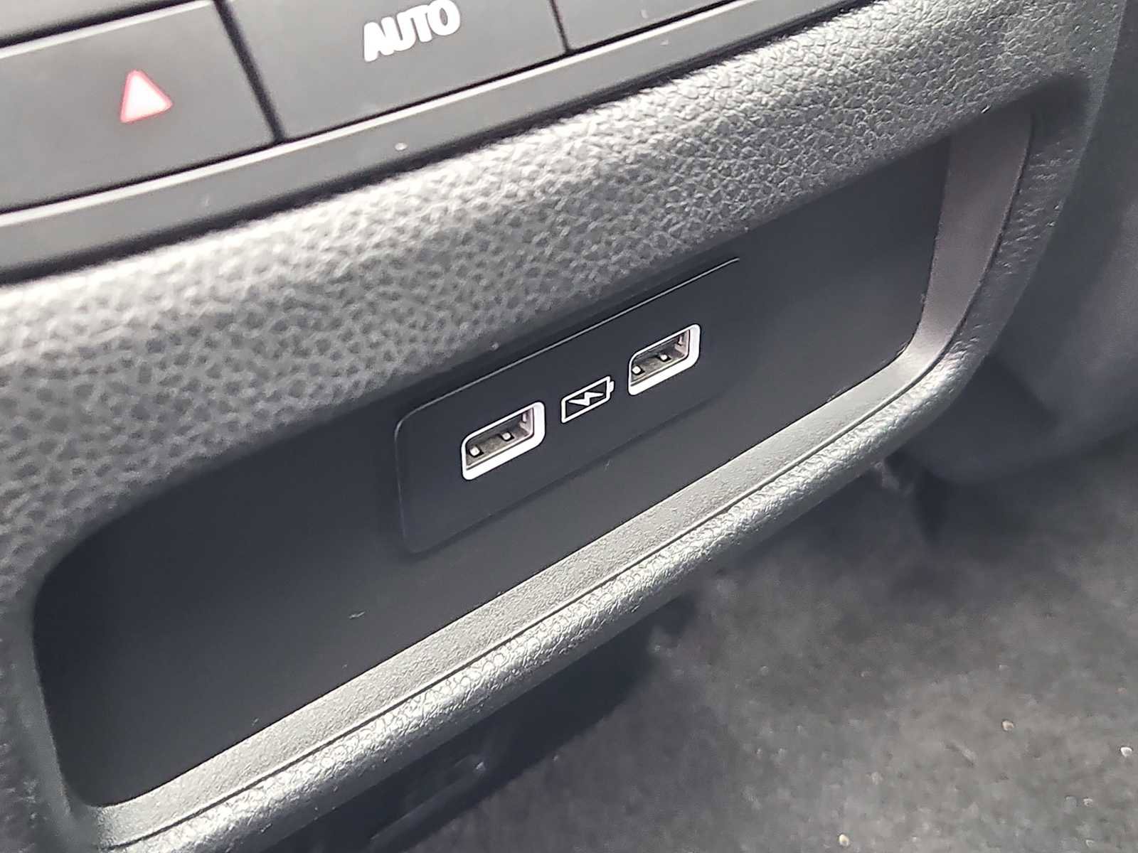 Used 2023 Honda Pilot Touring image 21