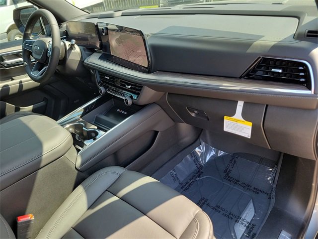 New 2026 Chevrolet Suburban Z71 image 30